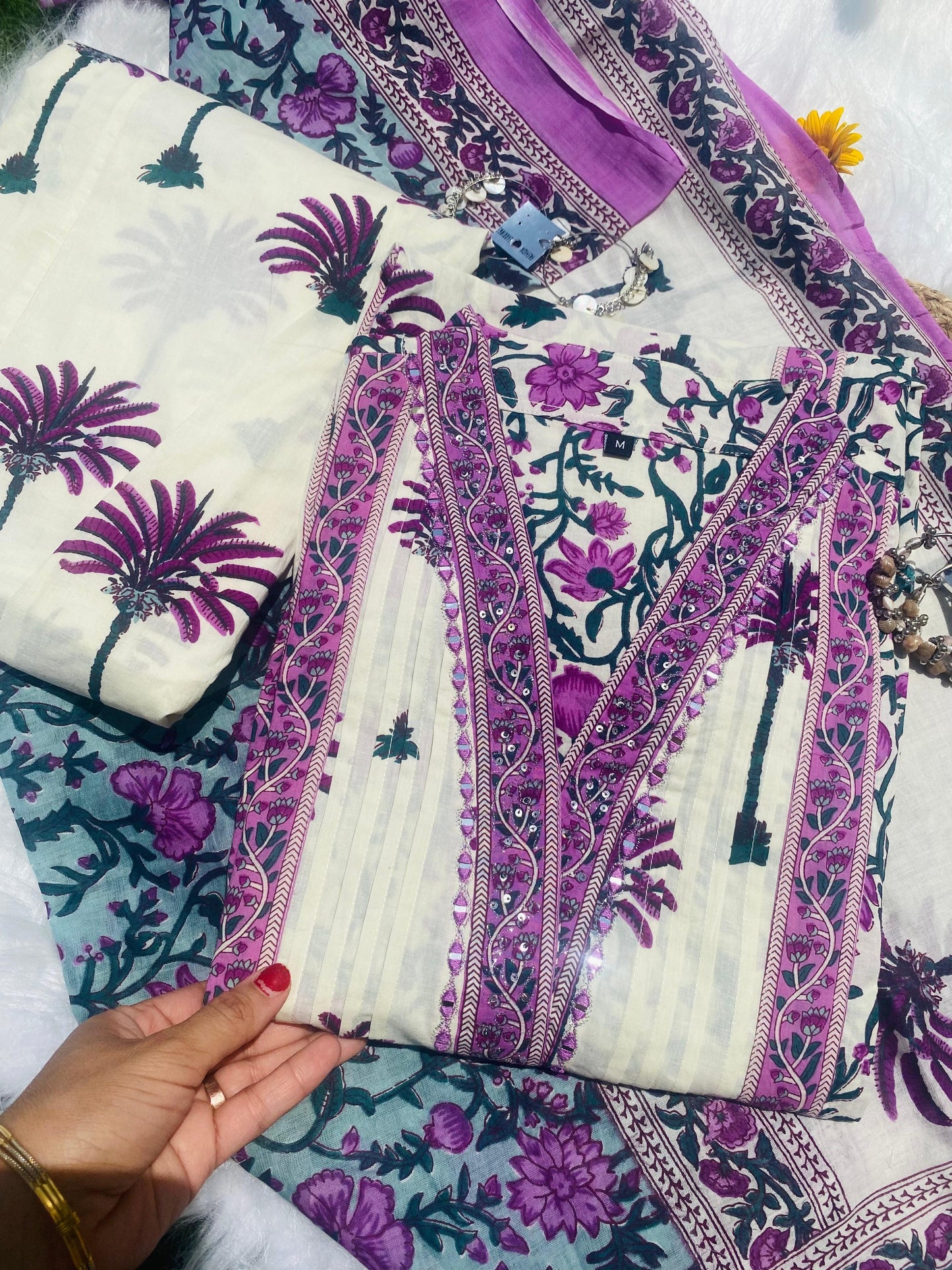 A - Line cotton suit with wide plazzo