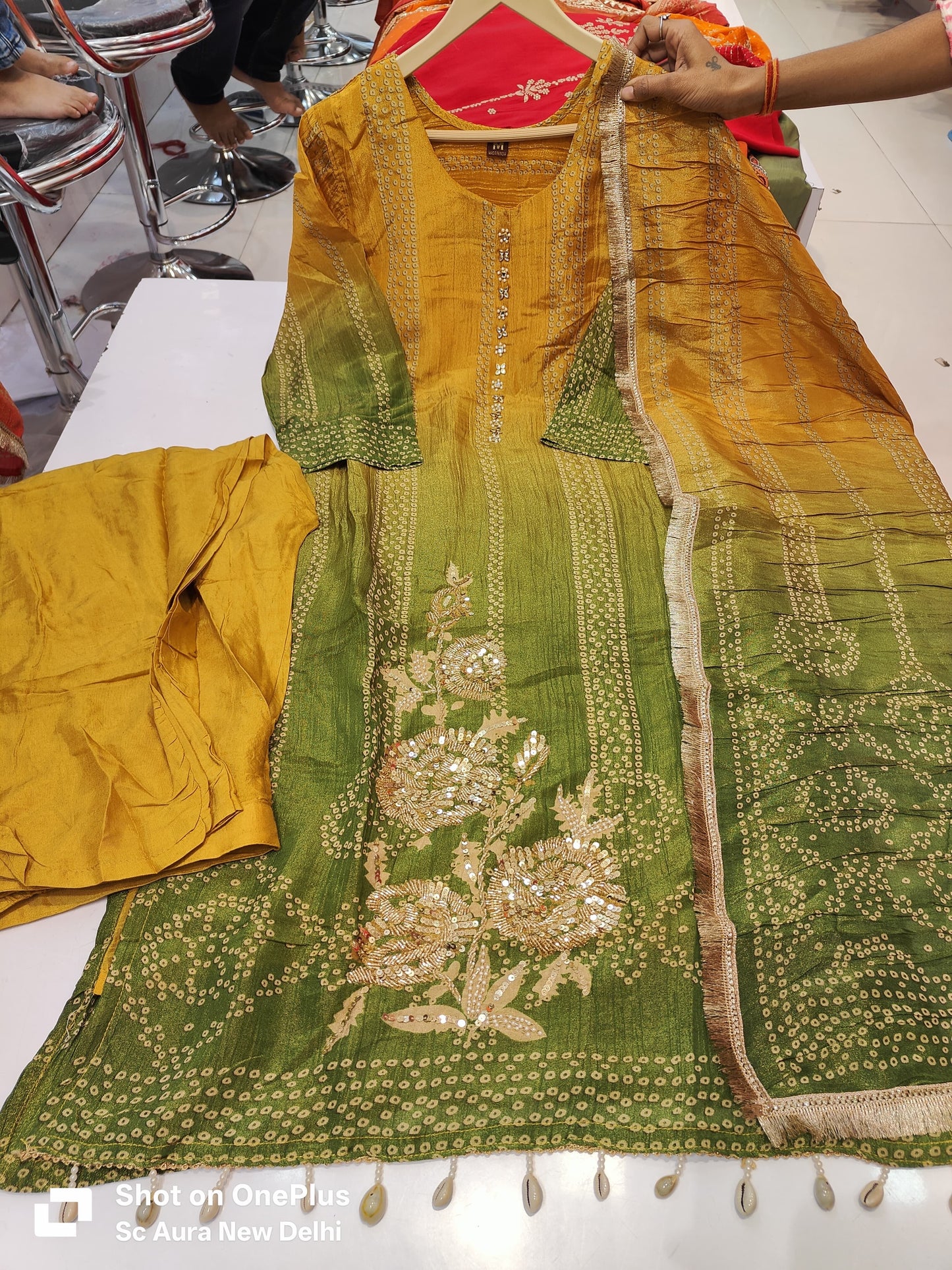 Pure Crush Tissue Shimmer Bandhani Printed ombre kurta set