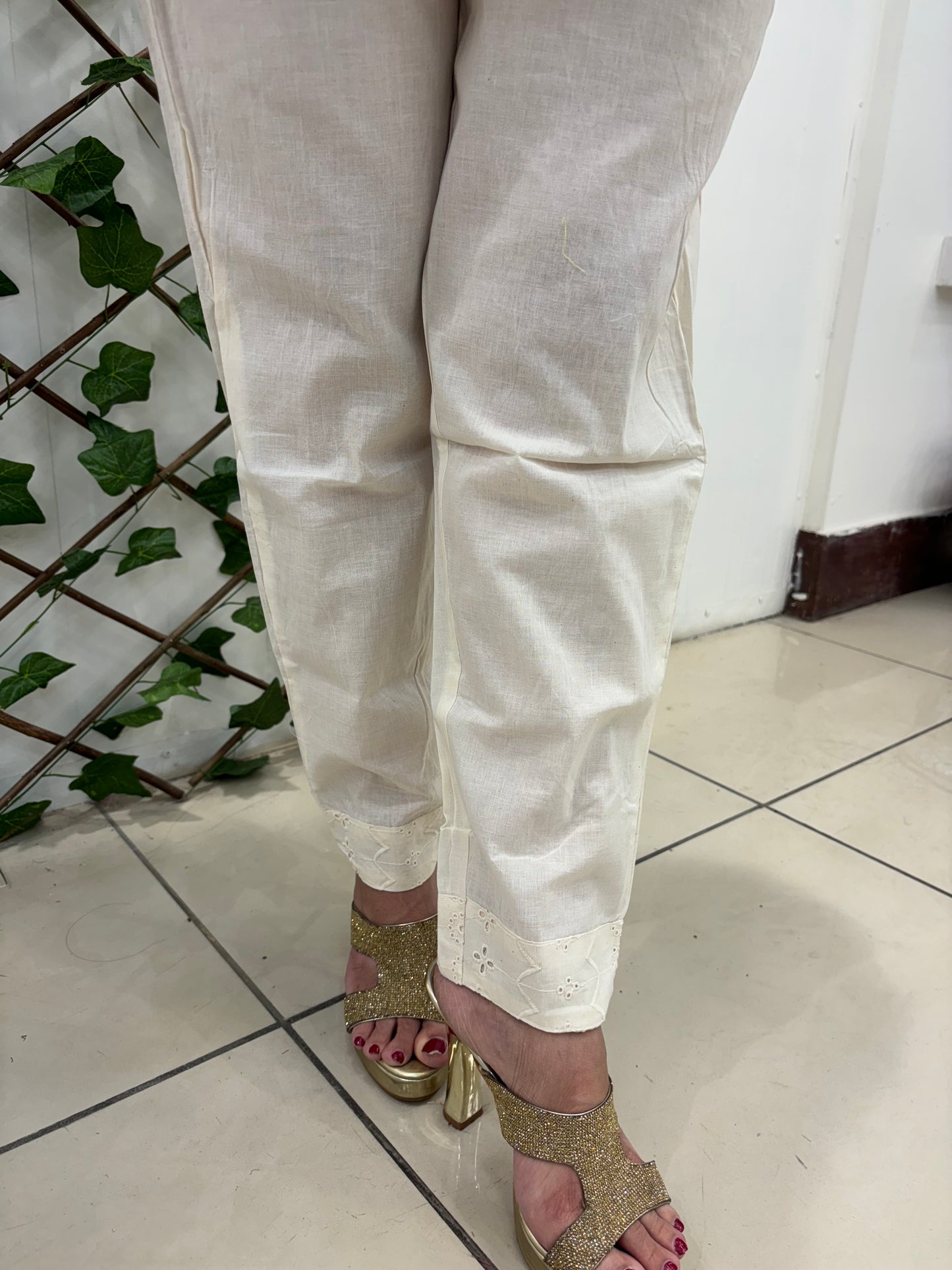 Schiffli Co-ord set With Lavender Sequins On Belt