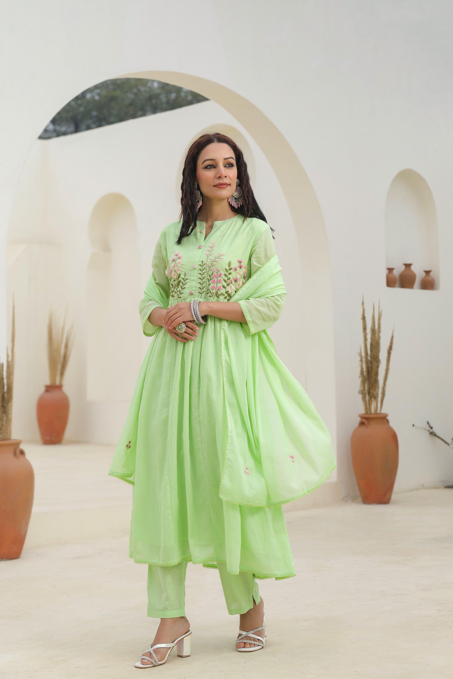 Floral Thread Embroidered Mulmul Kurta Set