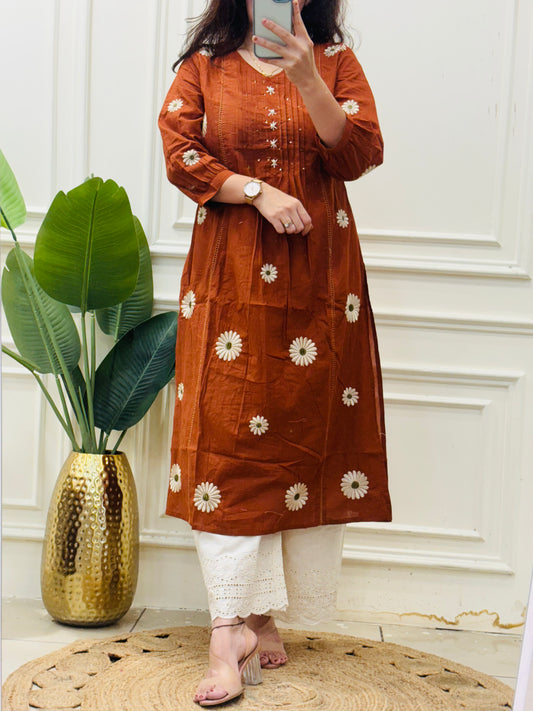Premium Cotton lotus kurta set with chikankari bottom