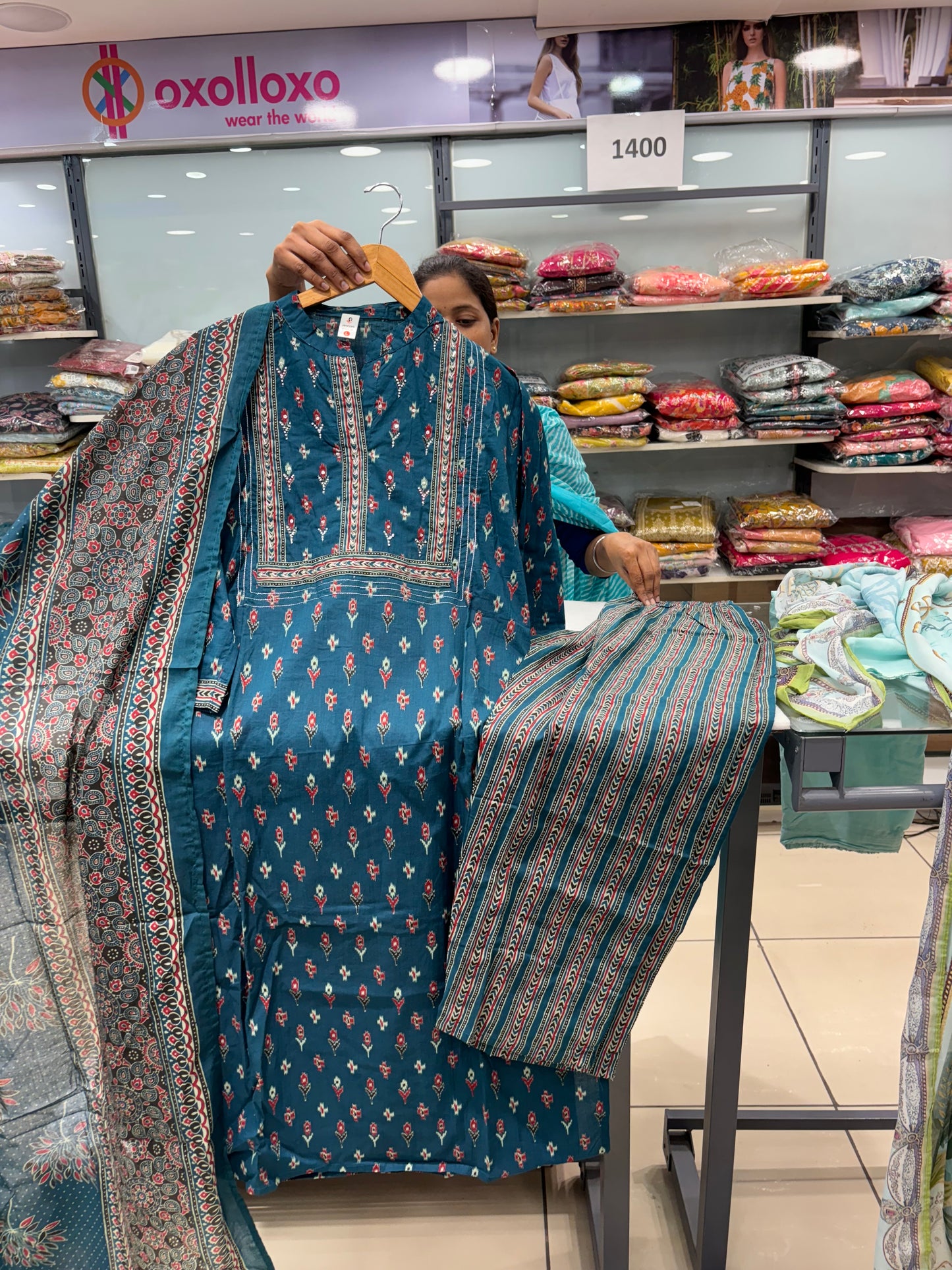 Green Pure Cotton Yolk Embroidery Kurta Set