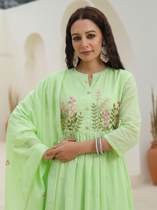 Floral Thread Embroidered Mulmul Kurta Set
